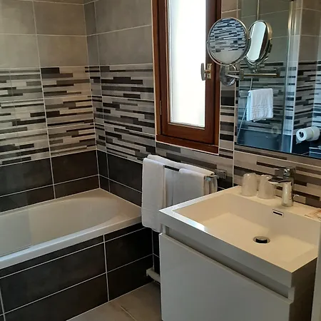 Szálloda Sure By Western