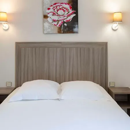 Sure By Western 3* Saintes