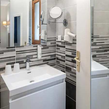 Szálloda Sure By Western