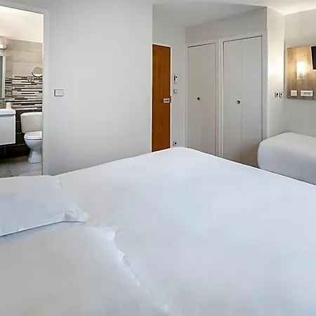 Sure By Western Hotel 3*