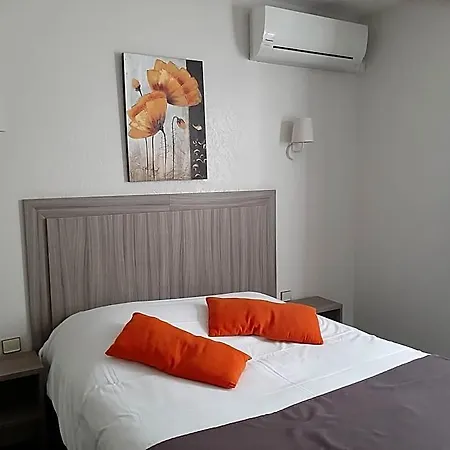 Hotel Sure By Western 3*