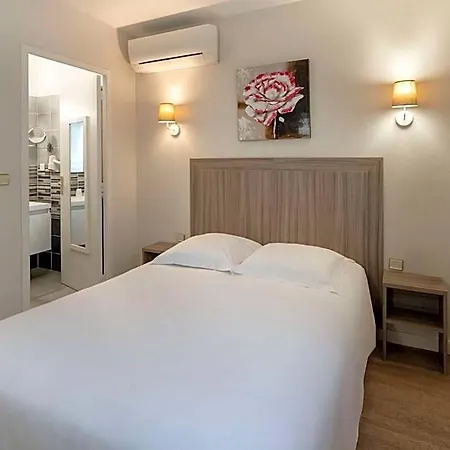 Sure By Western 3* Saintes