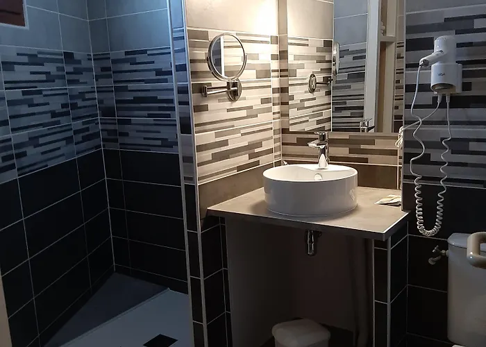 Sure By Western Saintes