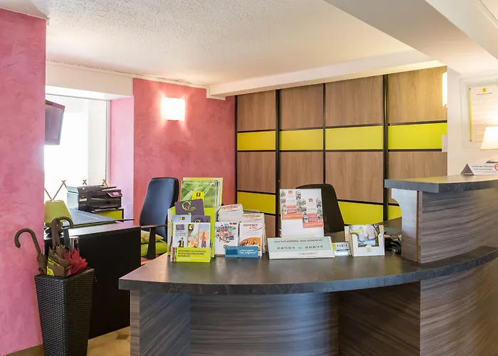 Sure By Western Hotel Saintes