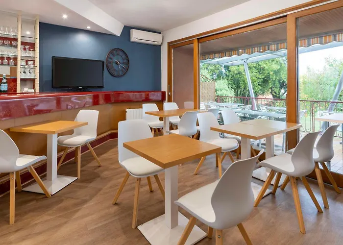 Sure By Western Hotell 3*