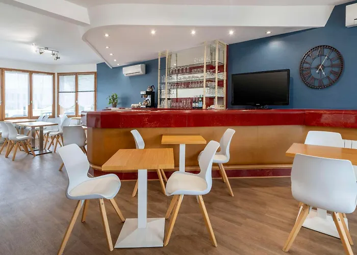 Sure By Western Hotel Saintes