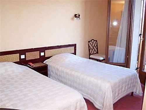 Sure By Western 3* Saintes