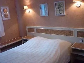 Hotel Sure By Western Saintes