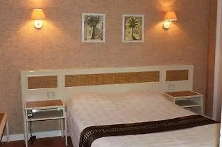 Sure By Western 3* Saintes